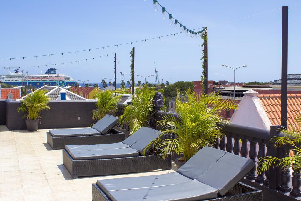 Curacao Suites Hotel Виллемстад Экстерьер фото
