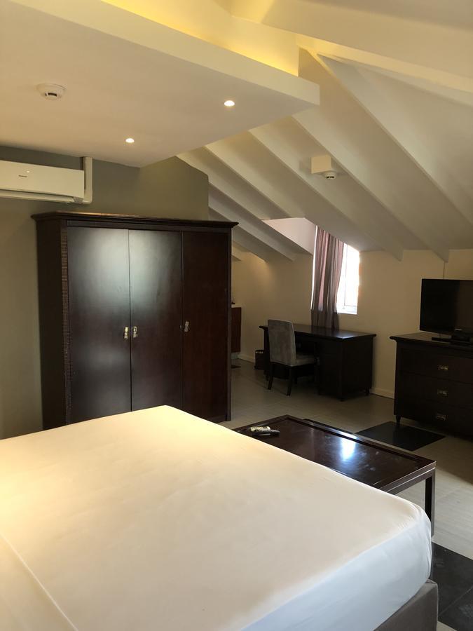 Curacao Suites Hotel Виллемстад Экстерьер фото