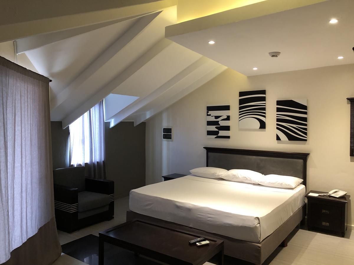 Curacao Suites Hotel Виллемстад Экстерьер фото
