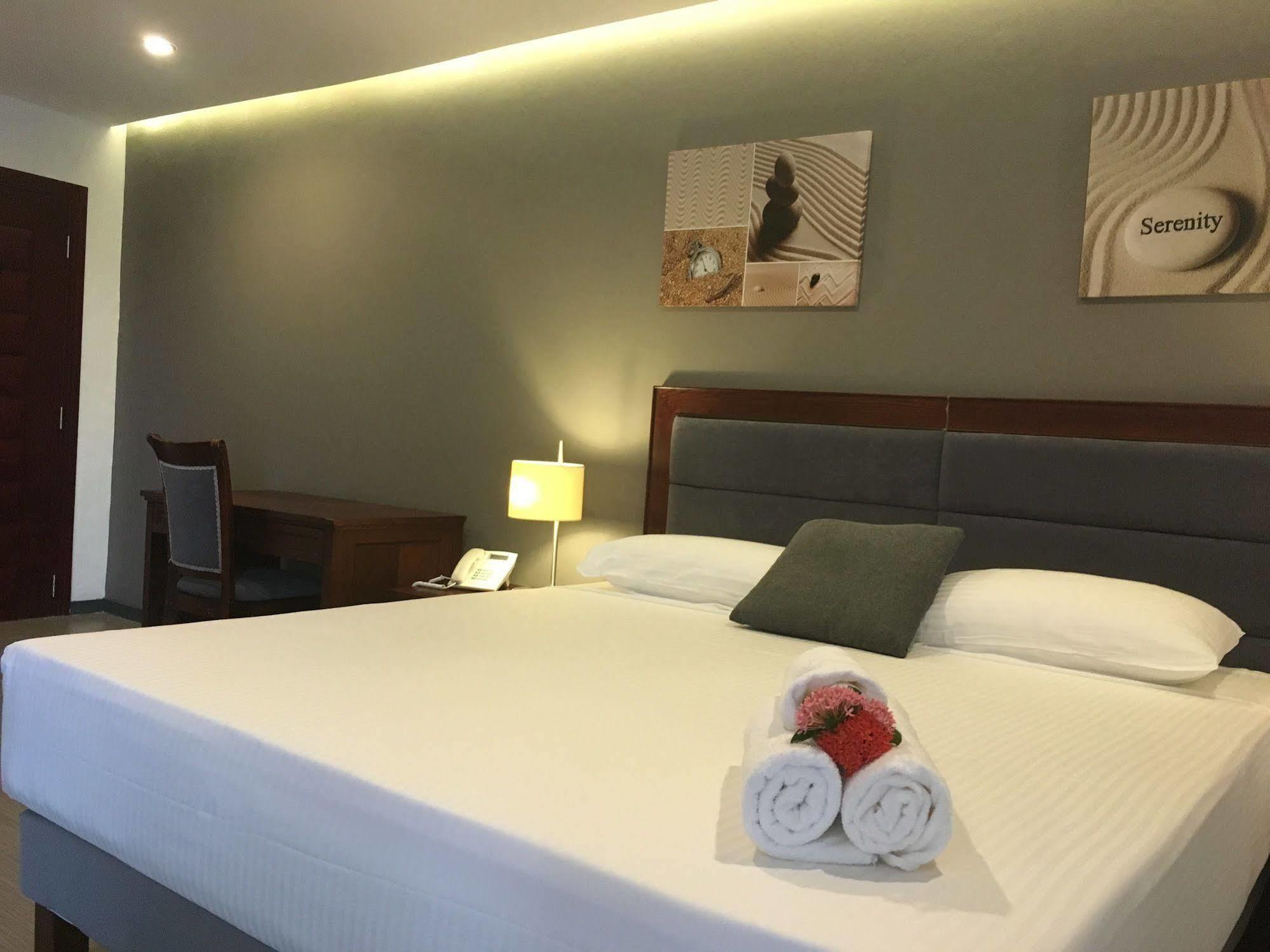 Curacao Suites Hotel Виллемстад Экстерьер фото